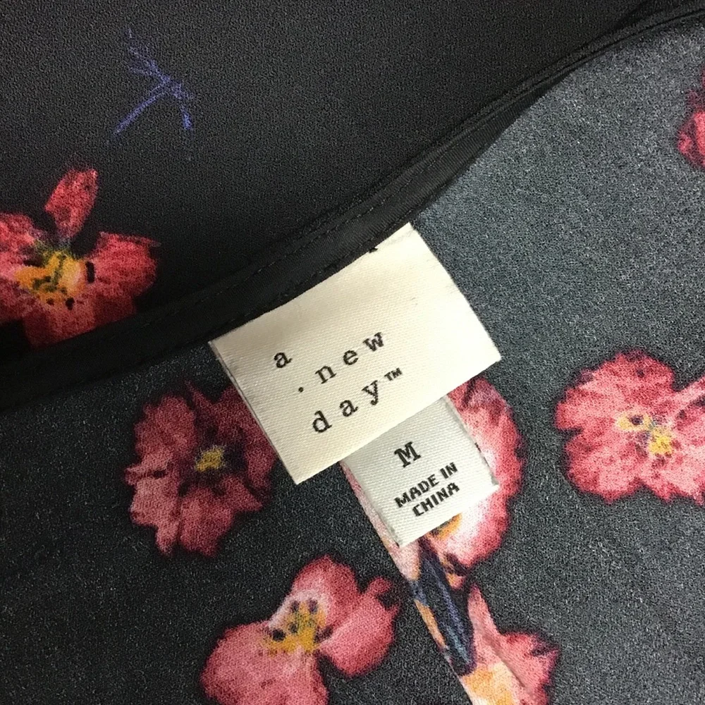 Long Sleeved Floral Dress - Picture 10 of 11